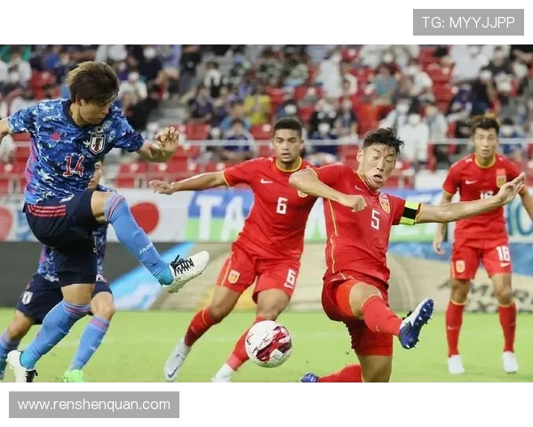 中国男足在主场力克劲敌全场奋战展现全新精神风貌 中国男足在主场力克劲敌全场奋战展现全新精神风貌