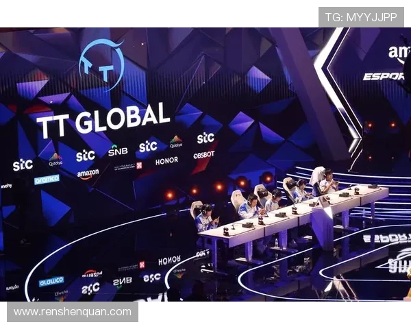 《全球电竞赛事大热 电竞选手争夺战升级 新兴游戏成焦点》 《全球电竞赛事大热 电竞选手争夺战升级 新兴游戏成焦点》