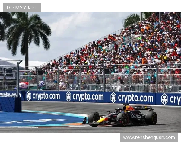 F1赛季揭幕战精彩回顾 红牛继续统治赛场 梅赛德斯与法拉利表现不佳 F1赛季揭幕战精彩回顾 红牛继续统治赛场 梅赛德斯与法拉利表现不佳