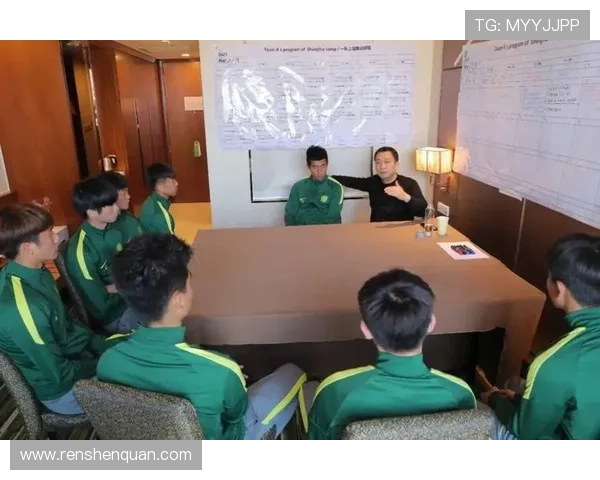 都灵俱乐部迎来新赛季挑战 主教练谈球队目标与新援展望